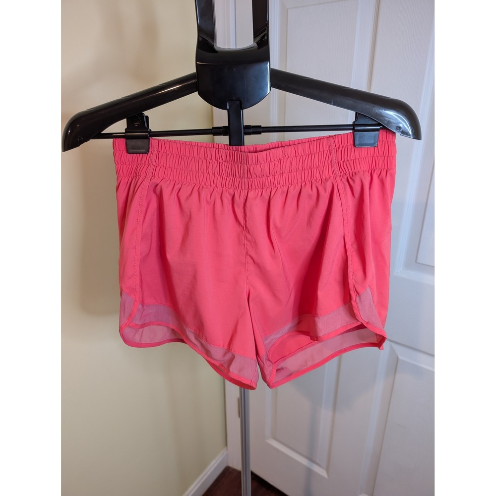 Athleta Mesh Mesa Run Shorts Coral Pink‎ 4 Inch Inseam Athletic Lined - Size S